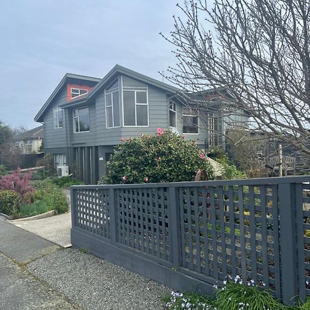 Villa Heart Of Windsor Invercargill Esterno foto